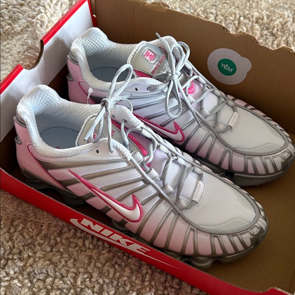New in box Women’s Nike Shox TL Sz 9 men’s 7.5 - Picture 2 of 5